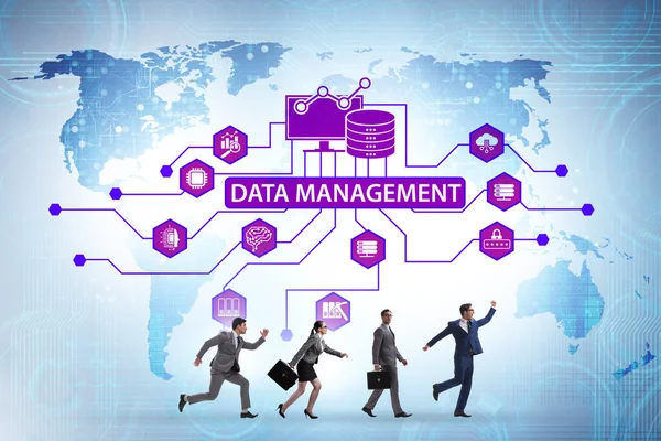 Geschäftsleute Datenmanagementkonzept — Stockfoto