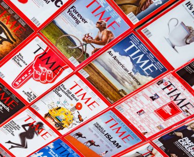 New York - 7 Mart 2017: Time Magazine 7 Mart 'ta New York, ABD. Time dergisi popüler bir Amerikan yayınıdır.