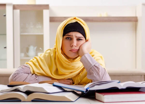 Female Student Hijab Preparing Exams — Stock Photo, Image