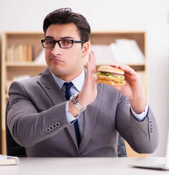 Den Hungriga Roliga Affärsmannen Äter Skräpmat Smörgås — Stockfoto