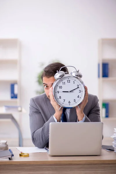 Young Businessman Employee Time Management Concept — Stock Photo, Image
