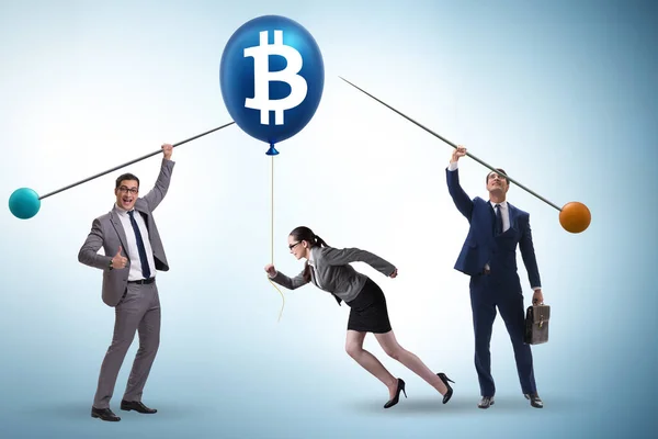 Biznesmen Koncepcji Bańki Bitcoin — Zdjęcie stockowe