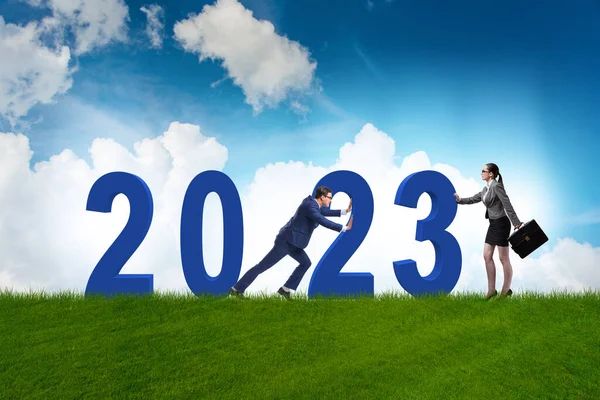 Concept Nouvelle Année 2023 Avec Les Hommes Affaires — Photo