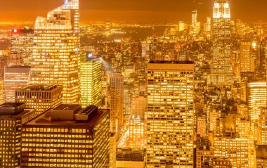 Günbatımında New York Manhattan 'ın gece manzarası