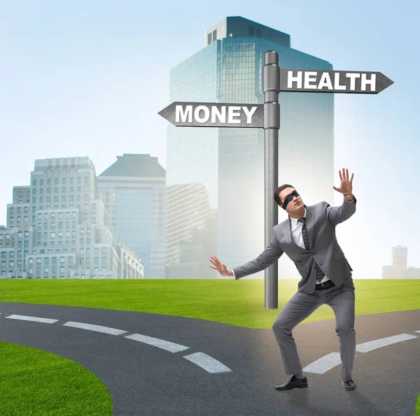 Businessman Choosing Money Health — Stock Photo, Image