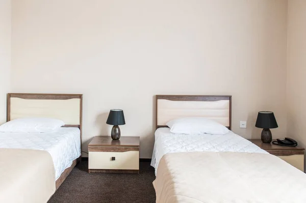 Das Zweibettzimmer Modernen Hotel — Stockfoto