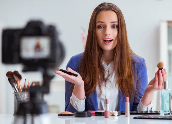 Die Beauty Mode Bloggerin Nimmt Video Auf — Stockfoto