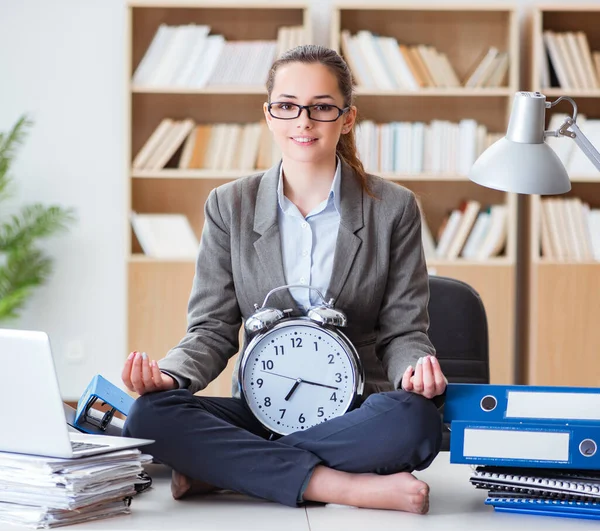 Businesswoman Meditating Office — Stock Photo, Image