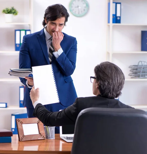 Boss His Male Assistant Working Office — Stock Photo, Image