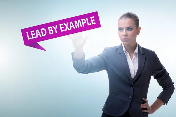 Businesswoman Lead Example Concept — Stock Photo, Image