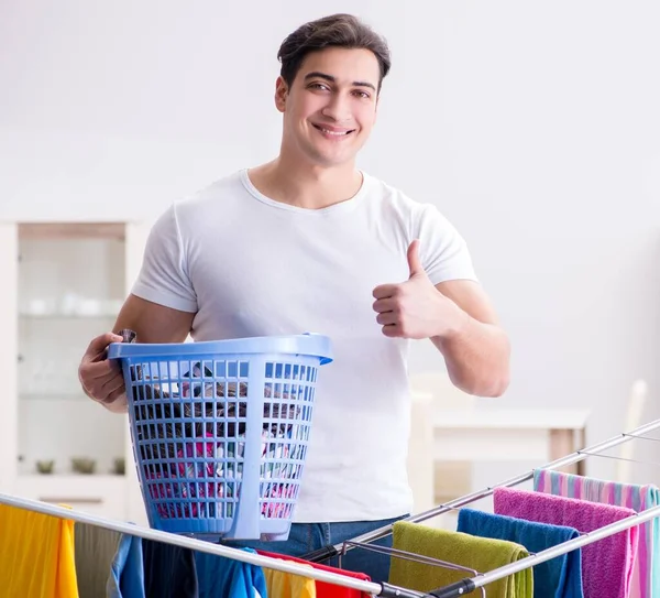 Man Doing Laundry Home — Stock Photo, Image