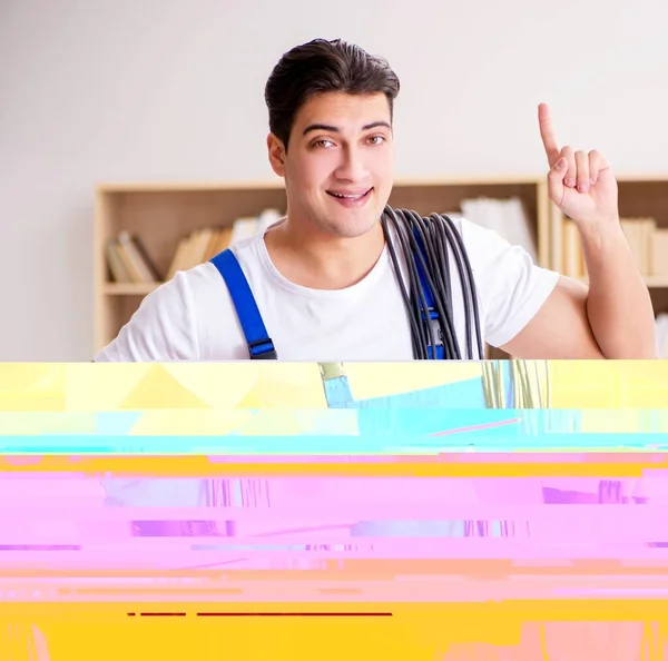 Man Doing Electrical Repairs Home — Stock Photo, Image