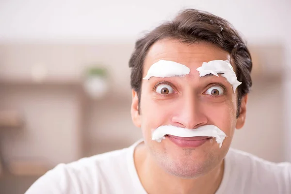 Young Man Shaving Home — Stock Photo, Image