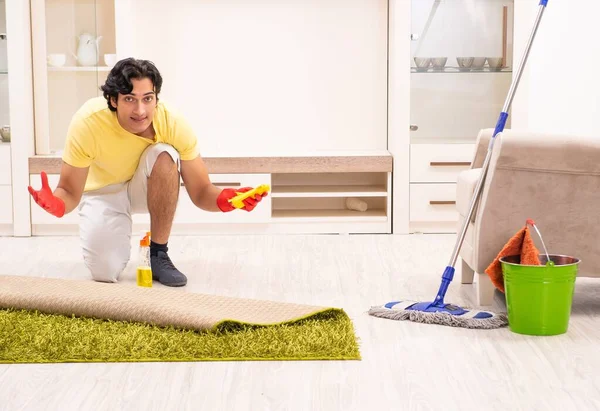 Young Handsome Man Doing Housework — Stock Photo, Image