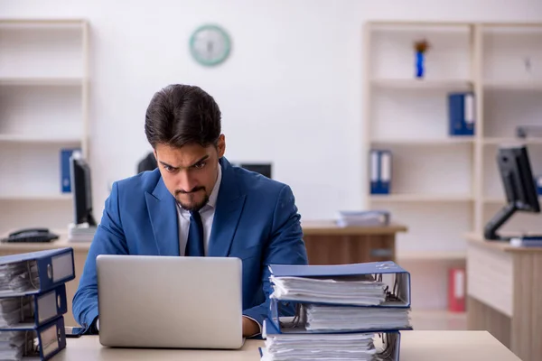 Young Male Employee Unhappy Excessive Work Office — Stock Photo, Image