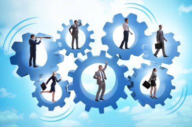 Takım çalışması konseptinde iş adamları