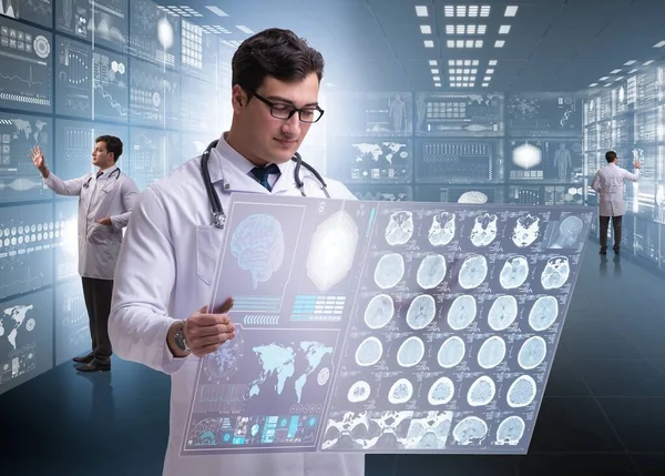 Concept Telemedicine Male Doctor — Stock Photo, Image