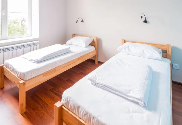 Oteldeki Ikiz Yatak Odası — Stok fotoğraf