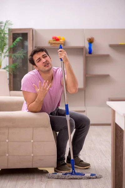 Young Contractor Cleaning House — Stock Photo, Image