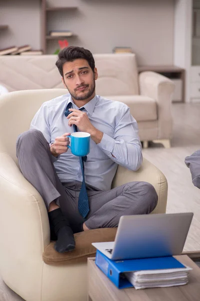 Young Employee Working Home Pandemic — Stock Photo, Image