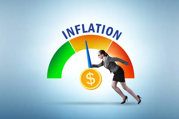 Бизнесвумен Высокой Инфляцией — стоковое фото