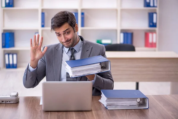 Young Employee Unhappy Excessive Work Office — Stock Photo, Image
