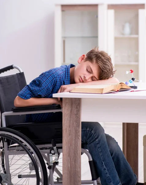 Handikappade Barn Förbereder Sig För Skolan Hemma — Stockfoto