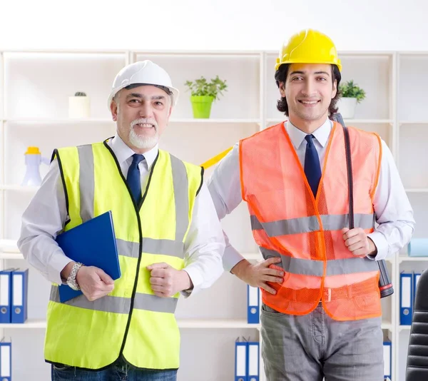 Two Engineers Colleagues Working Project — Stock Photo, Image