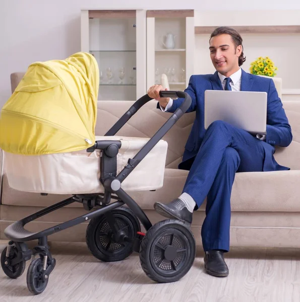 Young Businessman Looking Baby — Stock Photo, Image