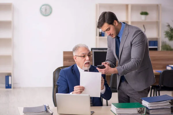 Two Colleagues Working Workplace — Stock Photo, Image