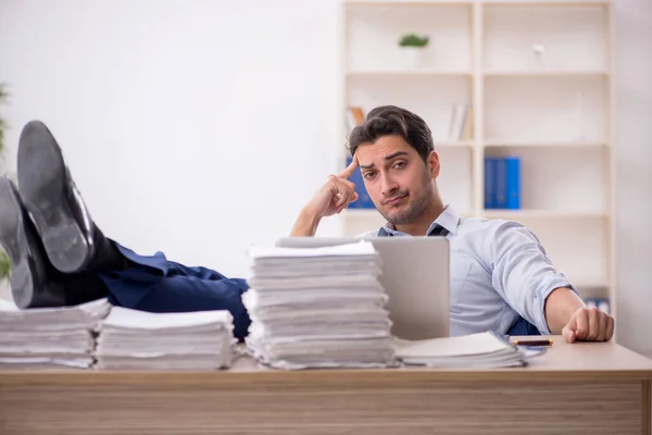 Young Employee Too Much Work Workplace — Foto Stock