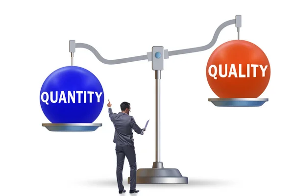 Konzept Des Zielkonflikts Zwischen Qualität Und Quantität — Stockfoto