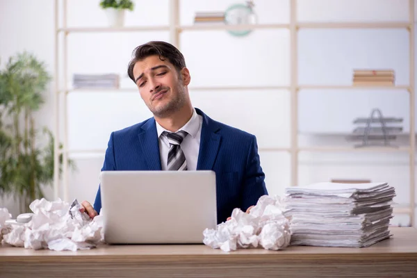 Young Businessman Employee Brainstorming Concept — Stock Photo, Image