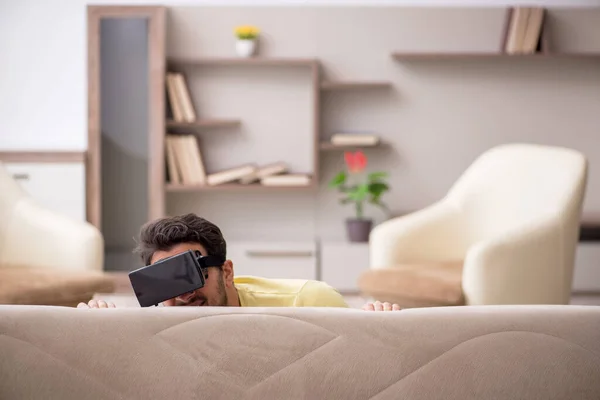 Young Male Student Enjoying Virtual Glasses Home — Stock Photo, Image
