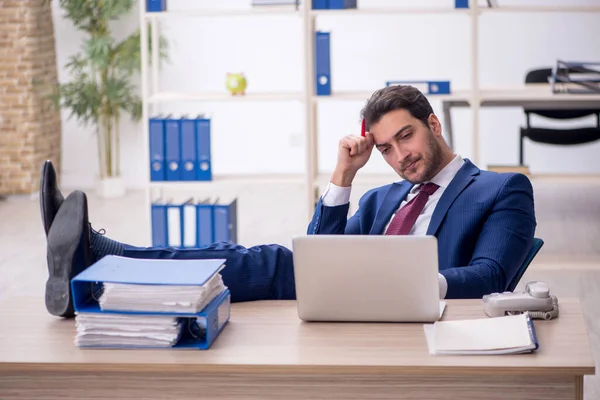 Young Businessman Employee Too Much Work Workplace — Stock Photo, Image