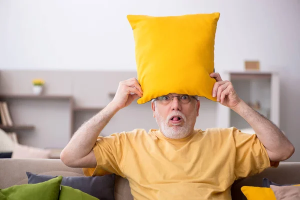 Aged Man Many Pillows Home — Stock Photo, Image