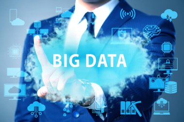 Sanal tuşlara basan insanların olduğu büyük veri kavramı