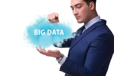 Sanal tuşlara basan insanların olduğu büyük veri kavramı
