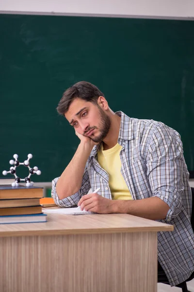 Young Physicist Student Classroom — Stock Photo, Image