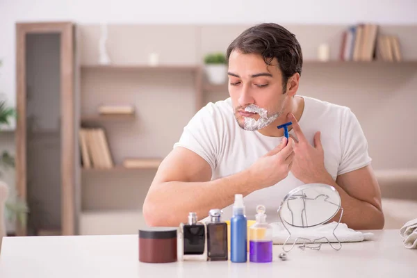 Young Man Shaving Home — Stock Photo, Image