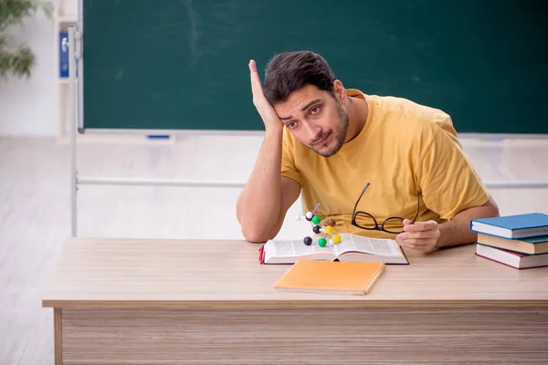 Young Student Physicist Sitting Classroom — Stock Photo, Image