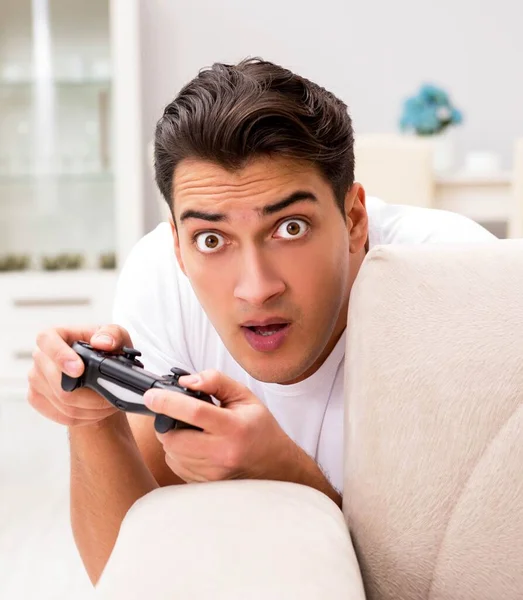 Man Verslaafd Aan Computerspelletjes — Stockfoto