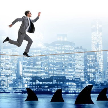 İş risk kavramında el kesme.