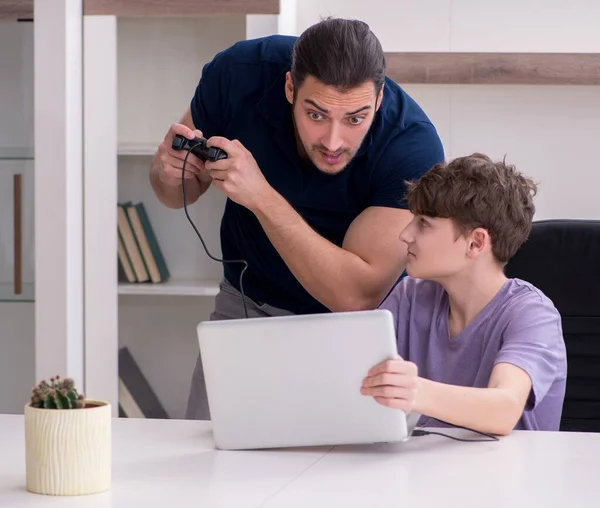 Father Schoolboy Playing Computer Games Home — Stock Photo, Image