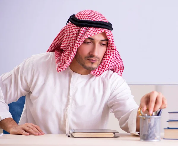 Arab Teacher Front Whiteboard — Stock Photo, Image