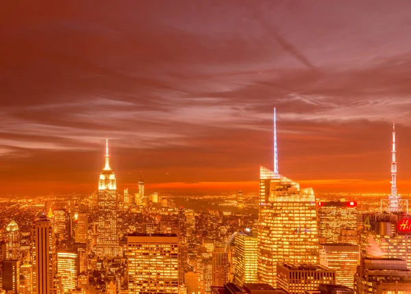 ニューヨーク 2013年12月20日 12月20日のニューヨークでのロウアー マンハッタンの眺め ニューヨークは最高の夜景の一つです — ストック写真