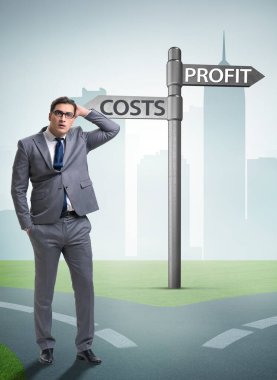 Zor seçim konseptinde iş adamı