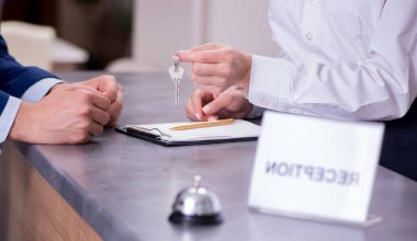 Otelin resepsiyon zili