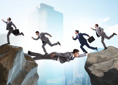 İş adamı destek konsepti olarak hareket ediyor.