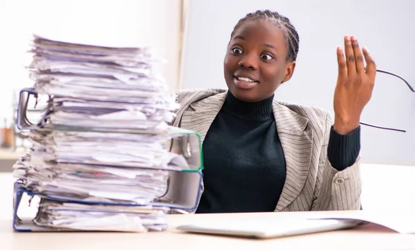 stock image The black female employee unhappy with excessive work